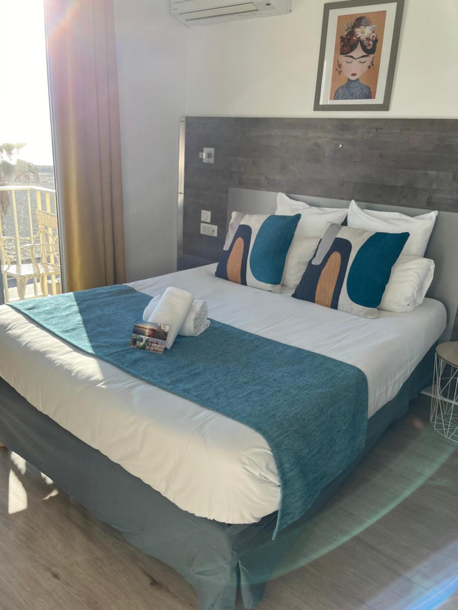 Hotel Saint Georges, Face A La Mer Canet-en-Roussillon Eksteriør billede
