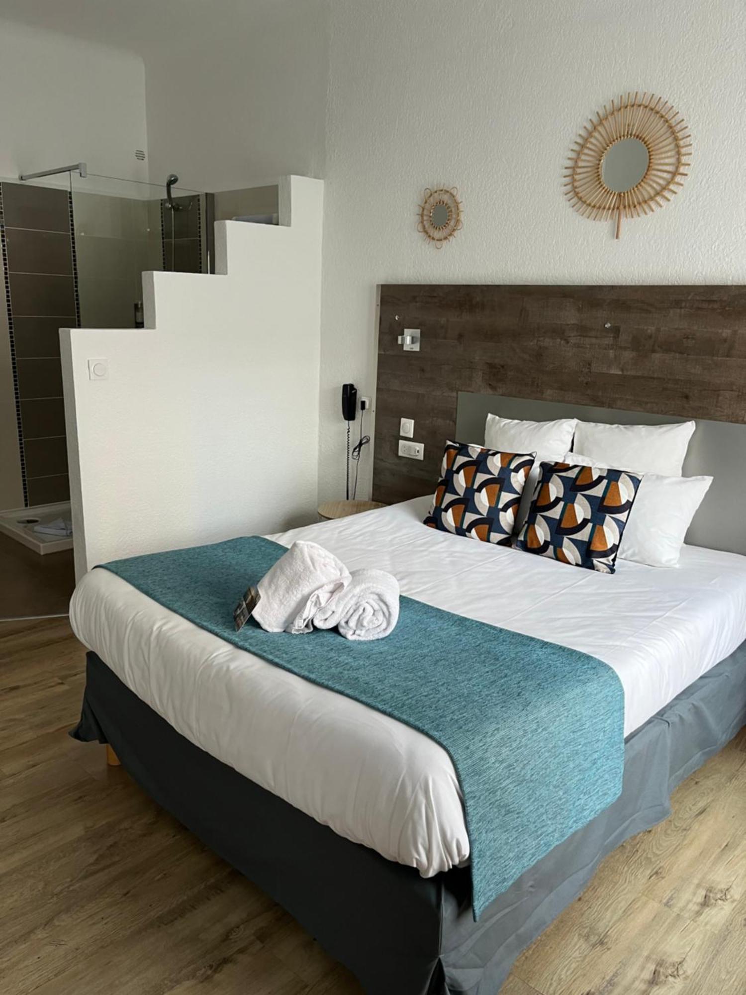 Hotel Saint Georges, Face A La Mer Canet-en-Roussillon Eksteriør billede