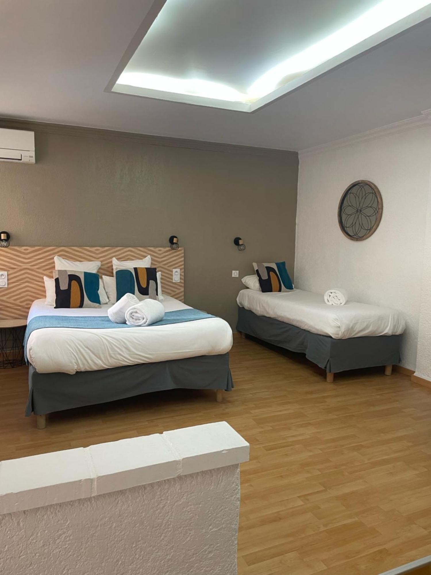 Hotel Saint Georges, Face A La Mer Canet-en-Roussillon Eksteriør billede