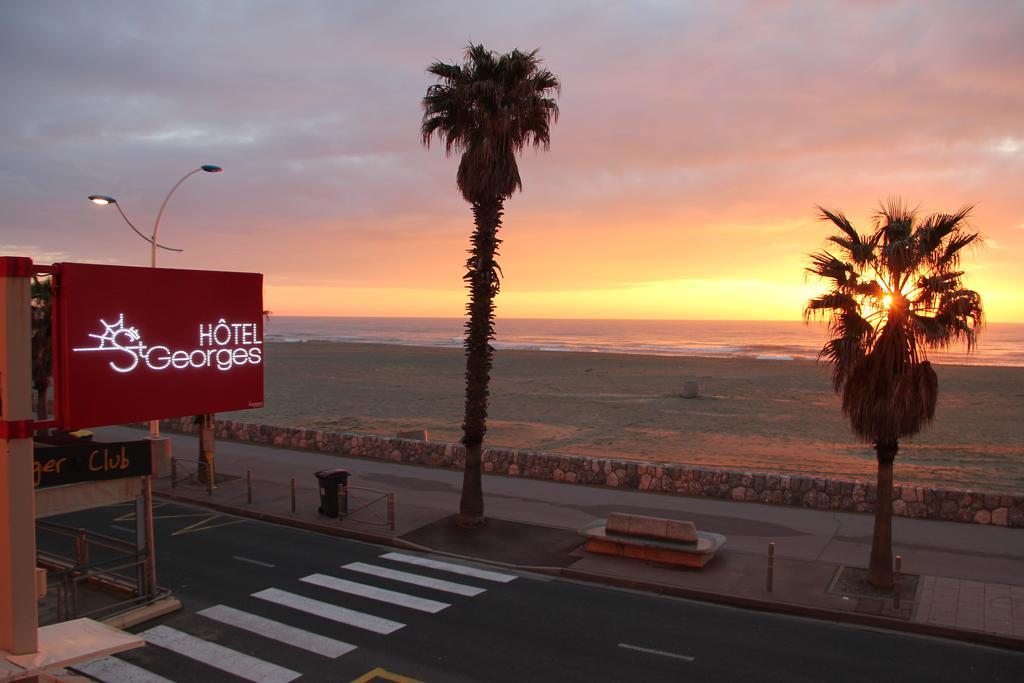 Hotel Saint Georges, Face A La Mer Canet-en-Roussillon Eksteriør billede