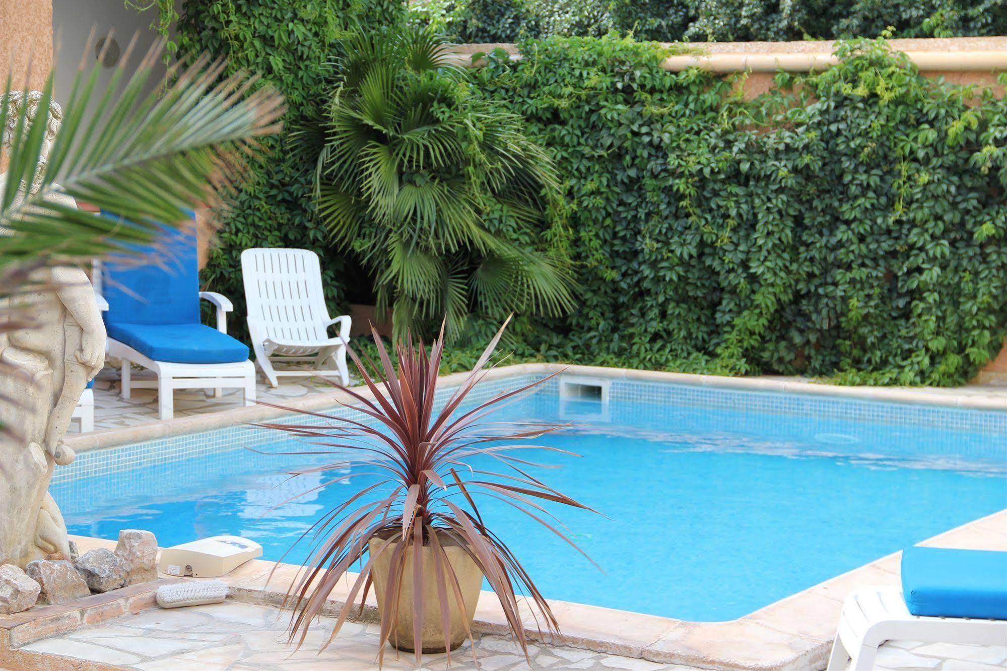 Hotel Saint Georges, Face A La Mer Canet-en-Roussillon Eksteriør billede